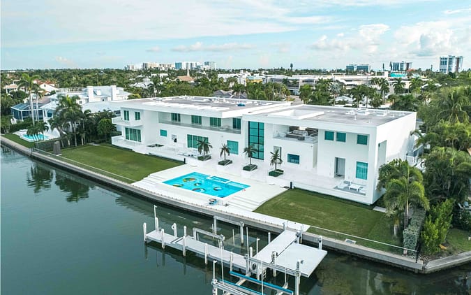 132-N-Washington-sarasota-luxury-home 132 N. Washington Drive on St. Armands Key, an ultramodern 24,000-square-foot estate on Sarasota Bay